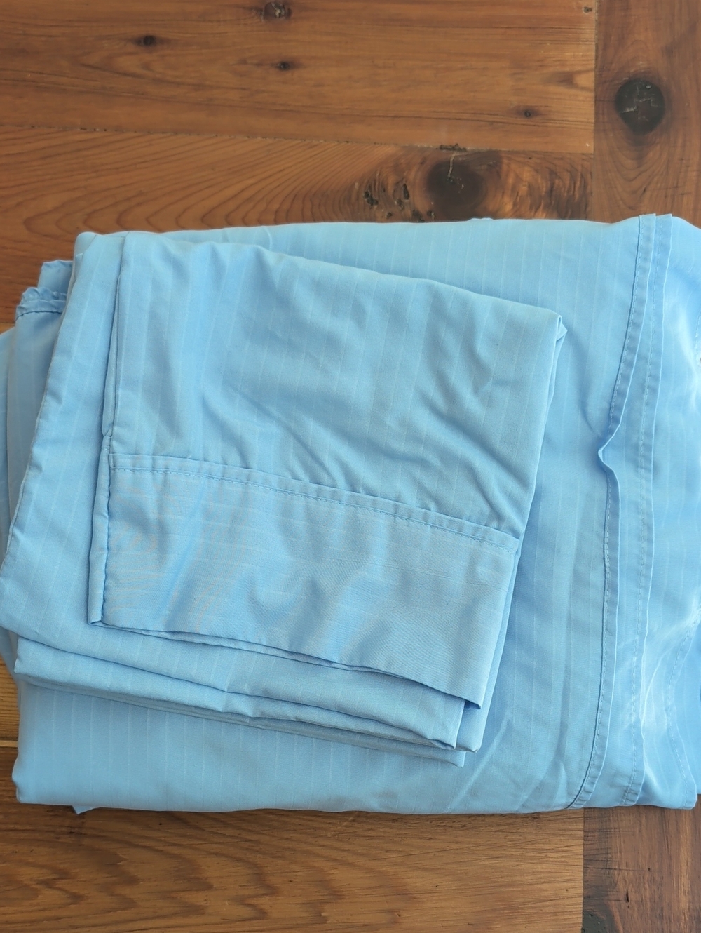 Light Blue Bed Sheet Set — Soft Pinstripe Home Bedding